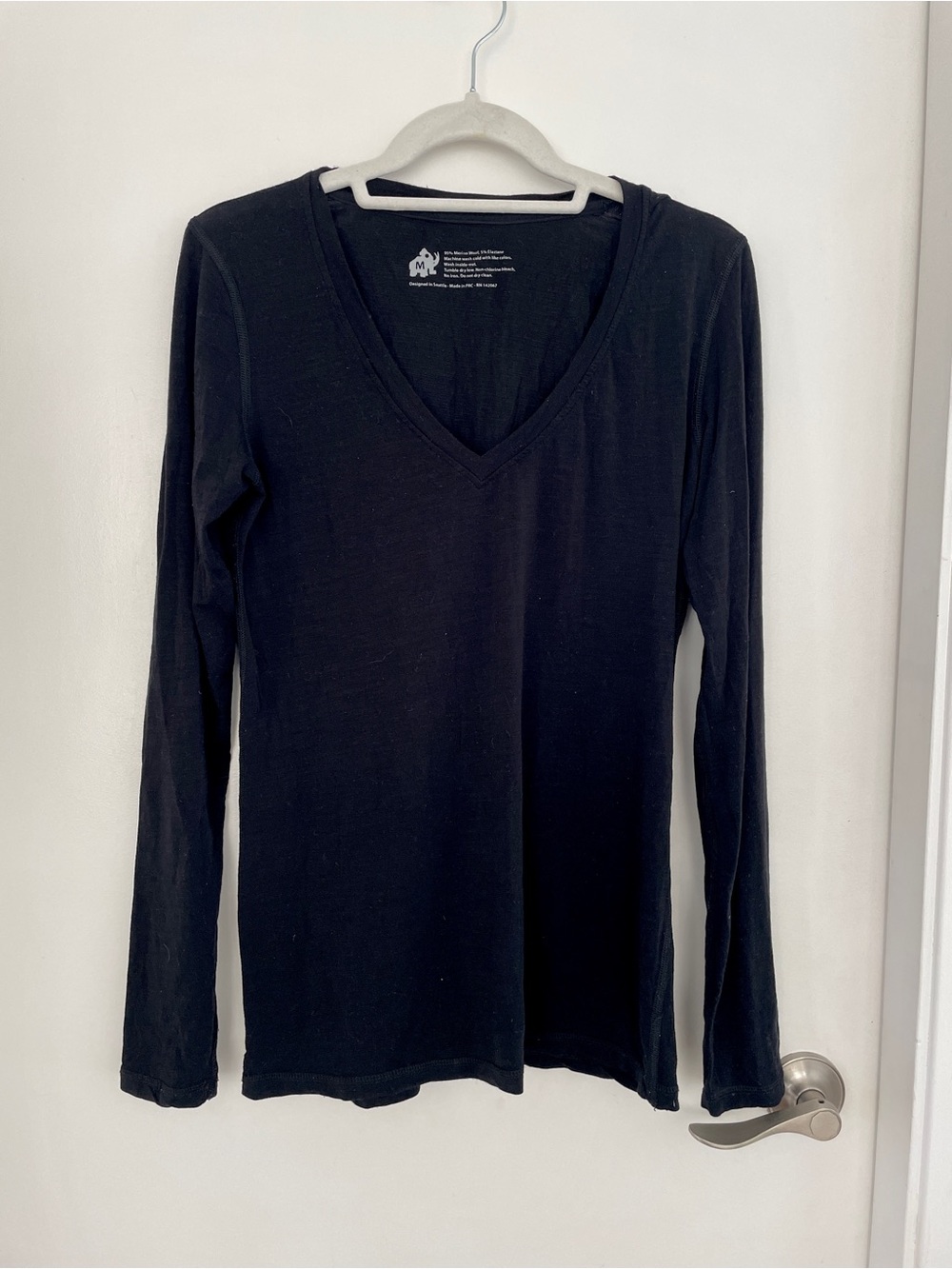 Super Soft fine merino Black V-Neck Long Sleeve Top - Women
